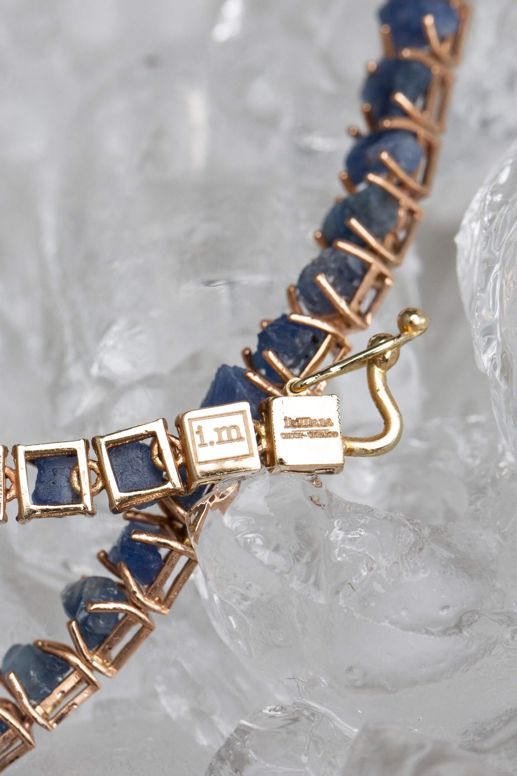 Blue sapphire bracelet in rose gold - Image 6